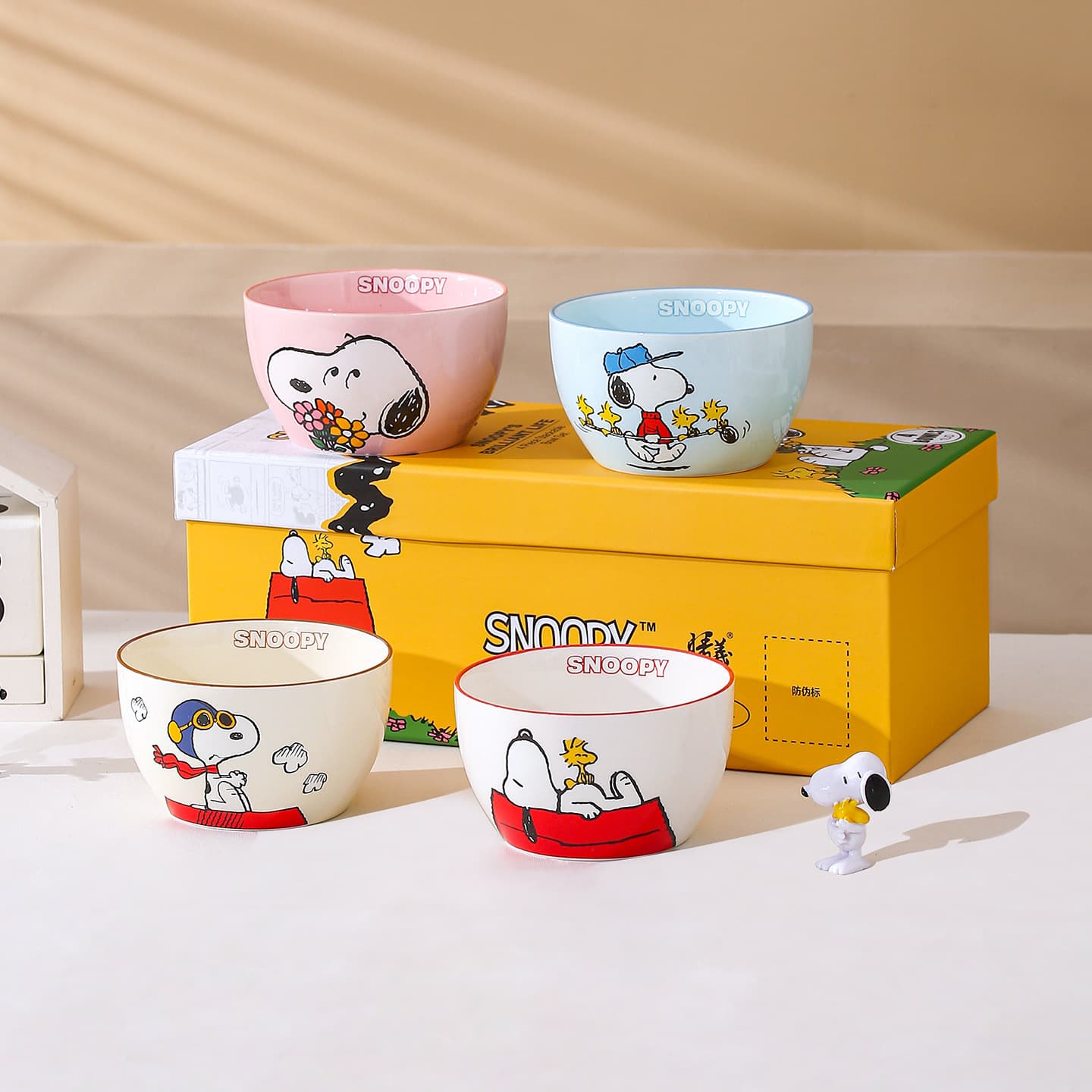 Snoopy Fun Series Ceramic Household Rice Soup Bowl, High Appearance Yogurt Bowl, Gift Box Packaging, Factory Wholesale