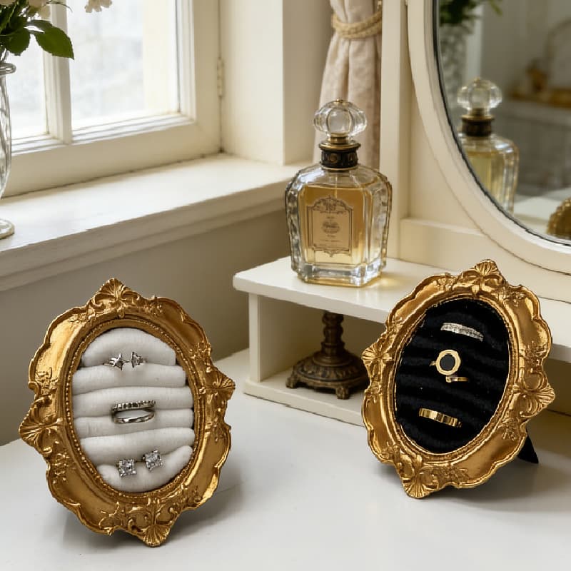 Victorian Style Earrings European Style Resin Craft Jewelry Photography Props Manicure Stand Ornament Miniature Frame Props