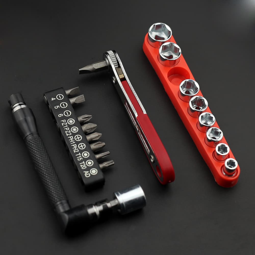 Ultra-thin flat-head bidirectional ratchet screwdriver set, right-angle bent bit socket tool for narrow manual use