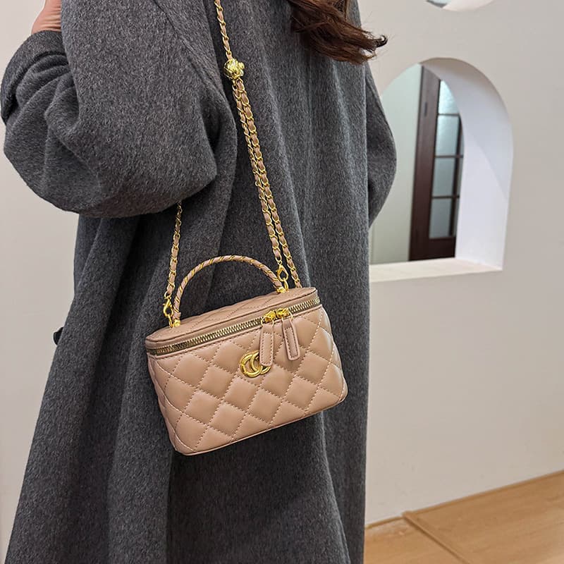 2026 New Style Quilted Mini Gold Ball Box Bag for Women, Versatile and Chic Shoulder Crossbody Bag
