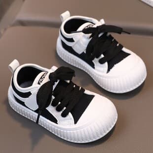White 2026 Spring Autumn New Korean Style Kids Little White Shoes Fashion Black White Panda Sneakers Soft Sole for Toddlers