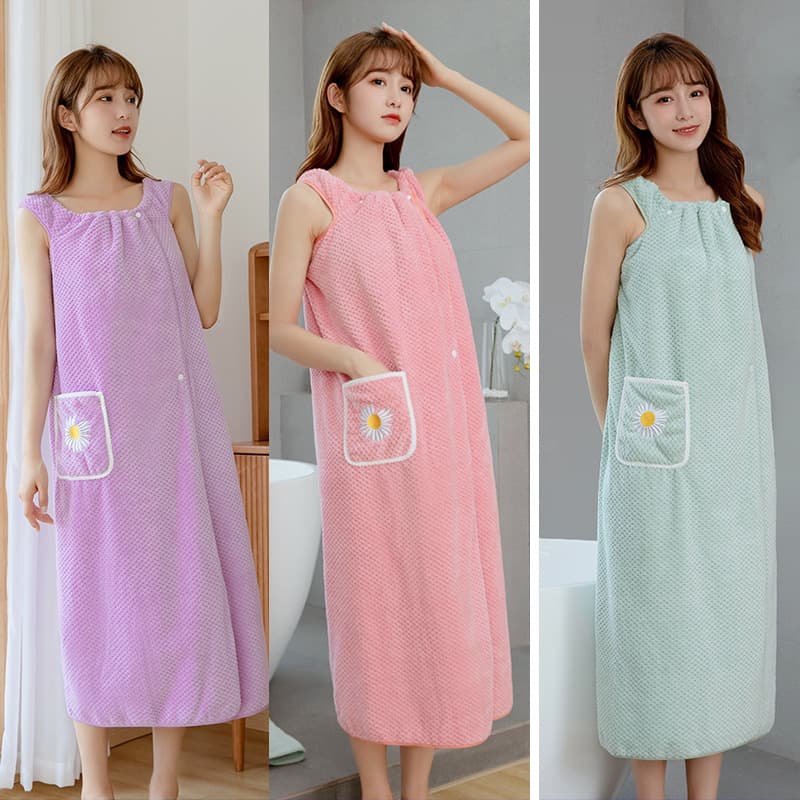 Women's summer sleeveless thin bathrobe/bathrobe, suitable for wrapping the whole body, soft, absorbent and quick-drying.