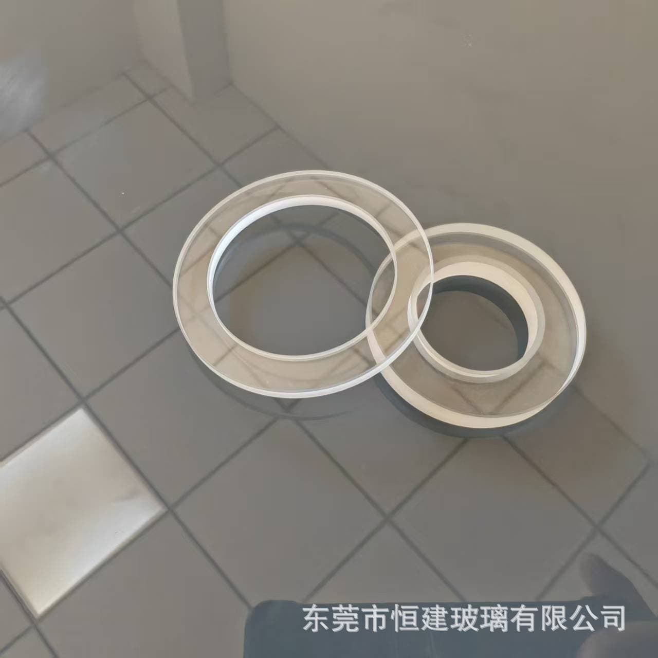 Precision Engraved Small Round Glass, 6mm Ultra-Clear High-Transparency Glass Processing, Small Size Tempered Glass, Custom Drilling