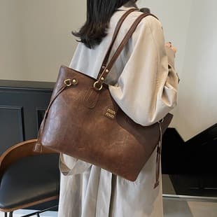 Vintage Commuter Tote Bag Fall/Winter New Large Capacity Fashion Shoulder Underarm Bag Premium Versatile Handbag for Women