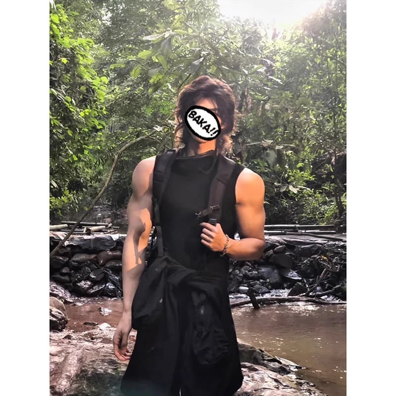 Black Fitness Vest Men's Summer American Small Neckline Slim Sleeveless T-Shirt Showing Muscle Tension Tough Guy Sweatshirt