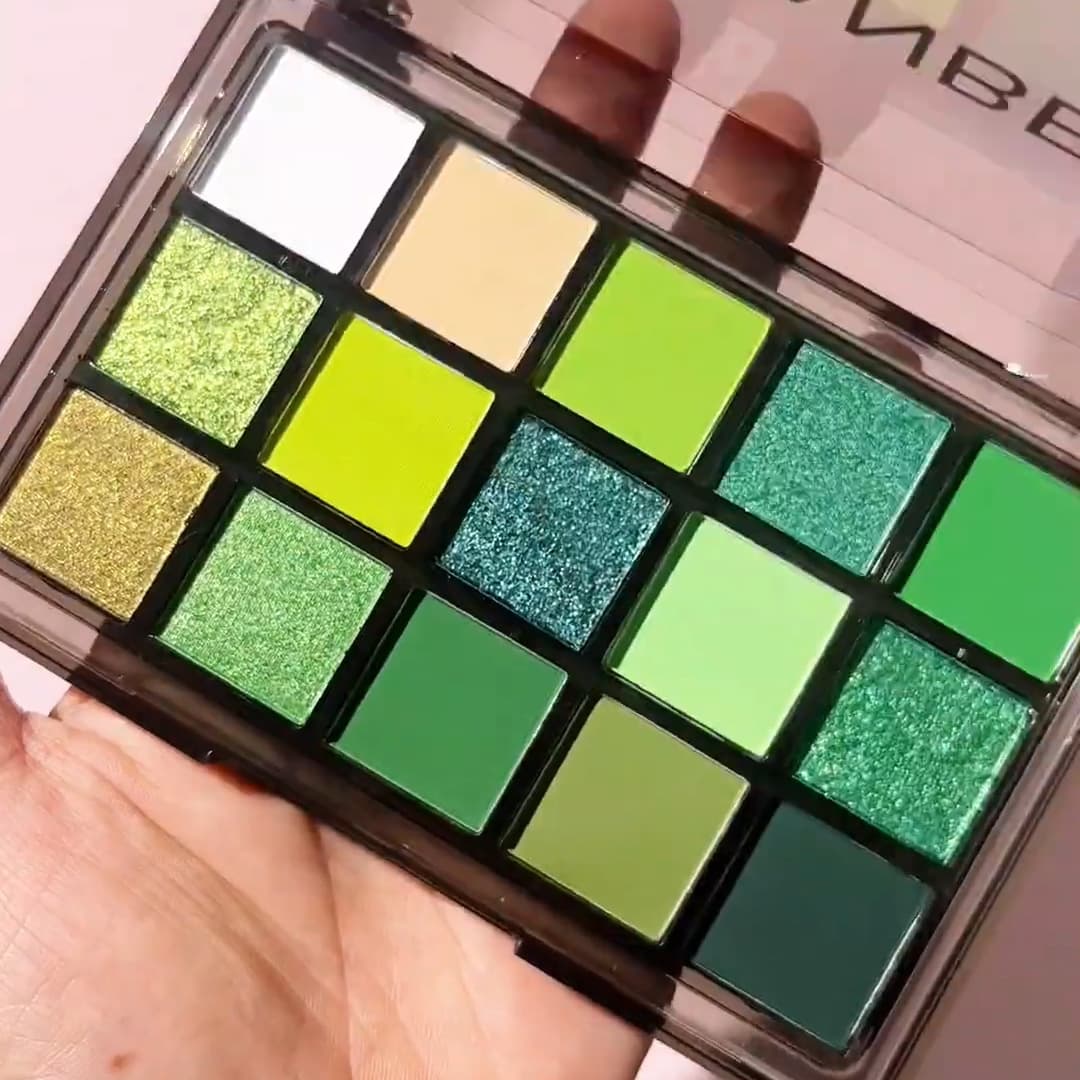 UCANBE Macaron 15-Color Eyeshadow Palette, All Matte Colorful Neon Makeup, Wholesale for Beginners