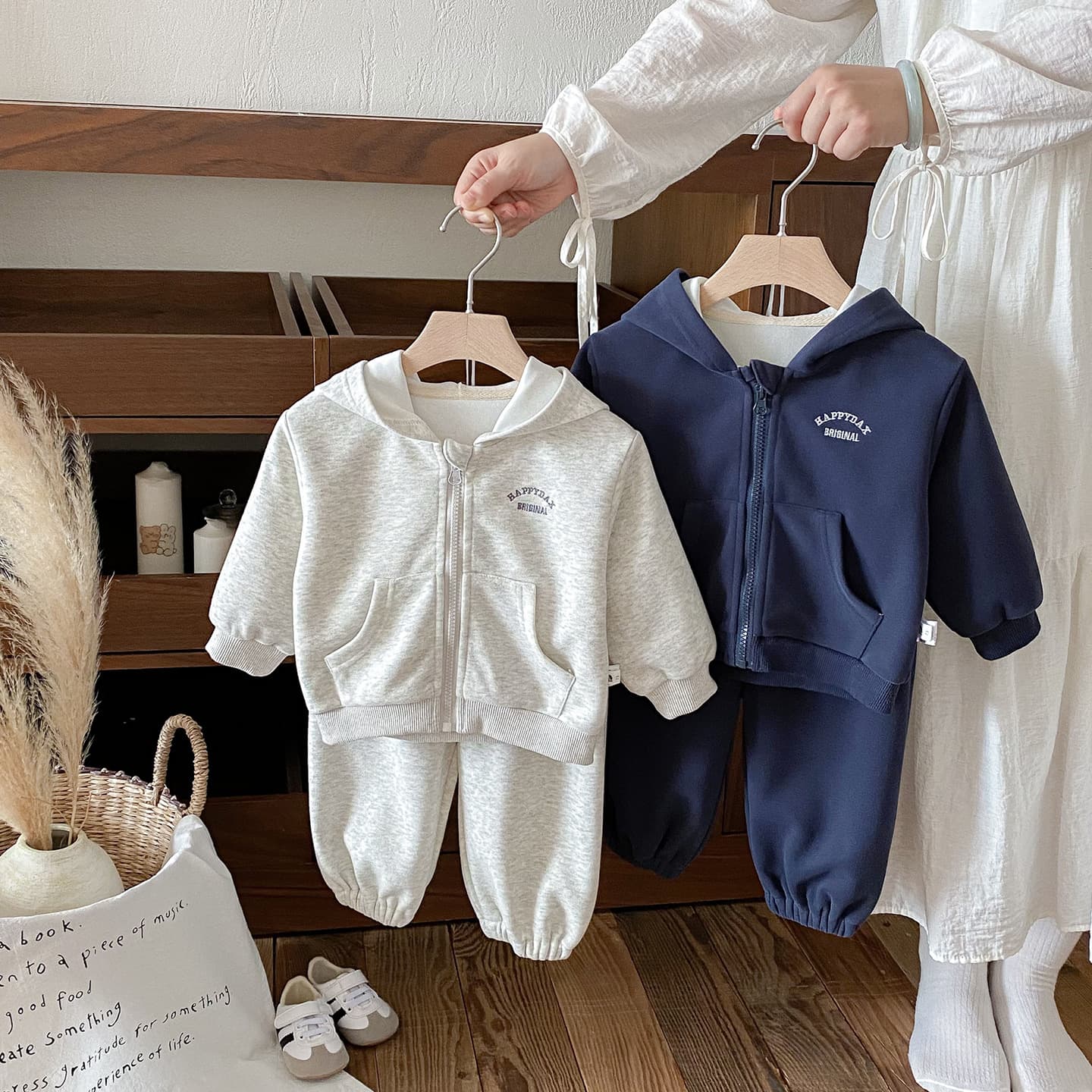 Dianxi 2025 Autumn New Infant and Toddler Hooded Sweatshirt Jacket Baby Korean Letter Top and Sweatpants Two-piece Set