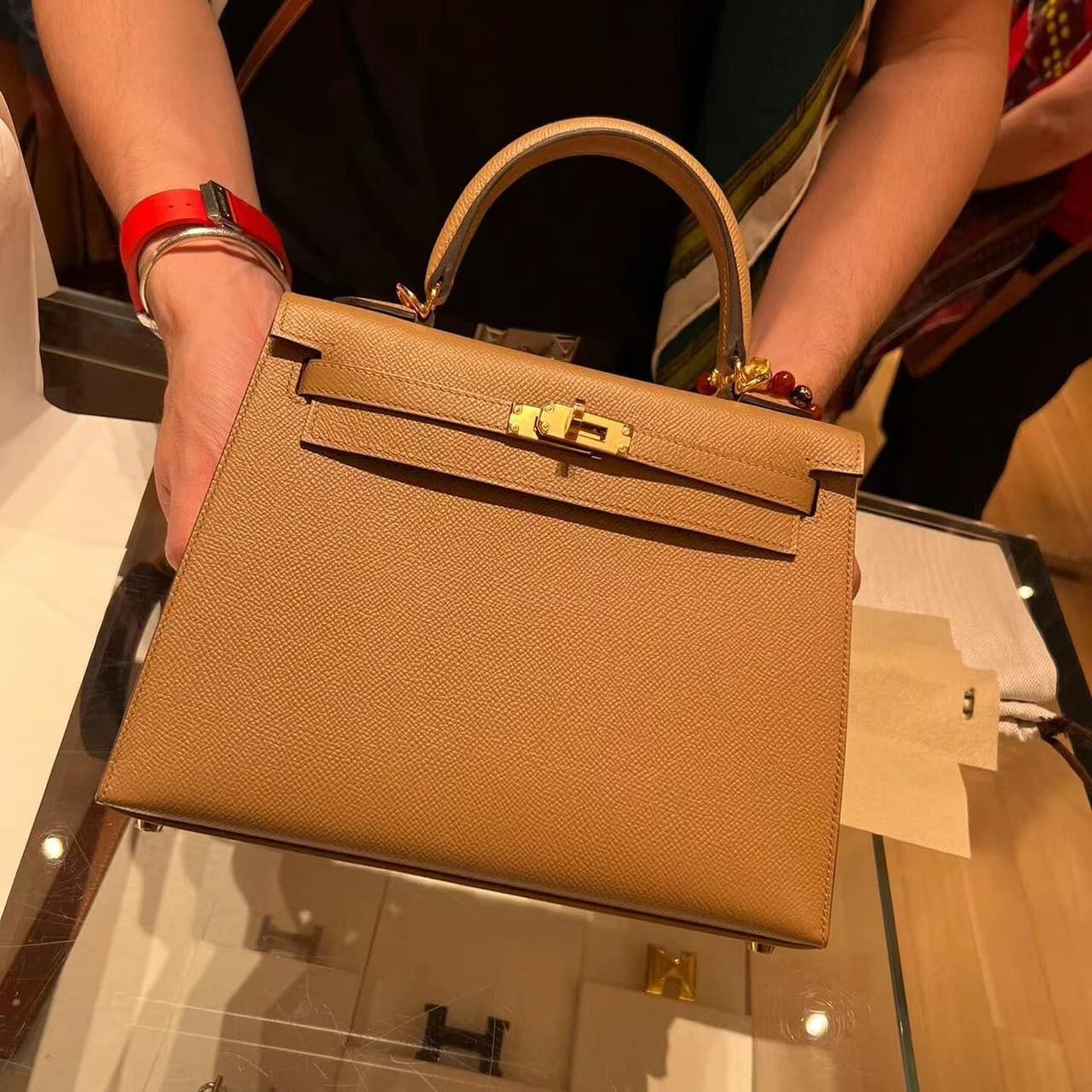 Handcrafted Leather Kelly Bag Crossbody Shoulder Handbag Women's Small Vertical Square Shape Lock Buckle Zipper Pocket Daily Match