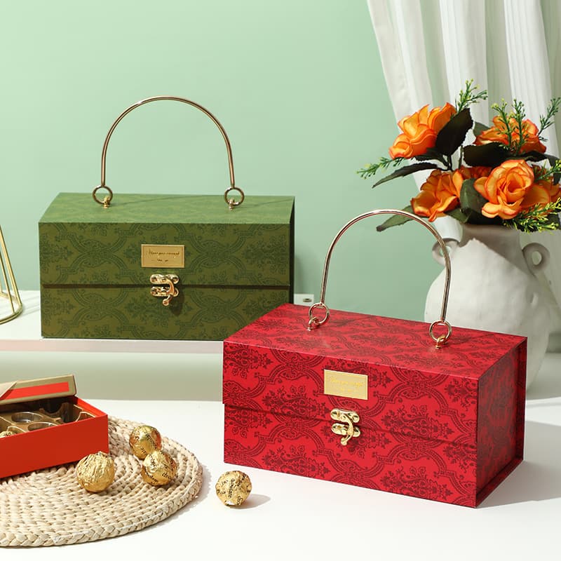 High-end buckle gift box metal portable silk scarf gift box packaging box girls holiday gift women's day gift box