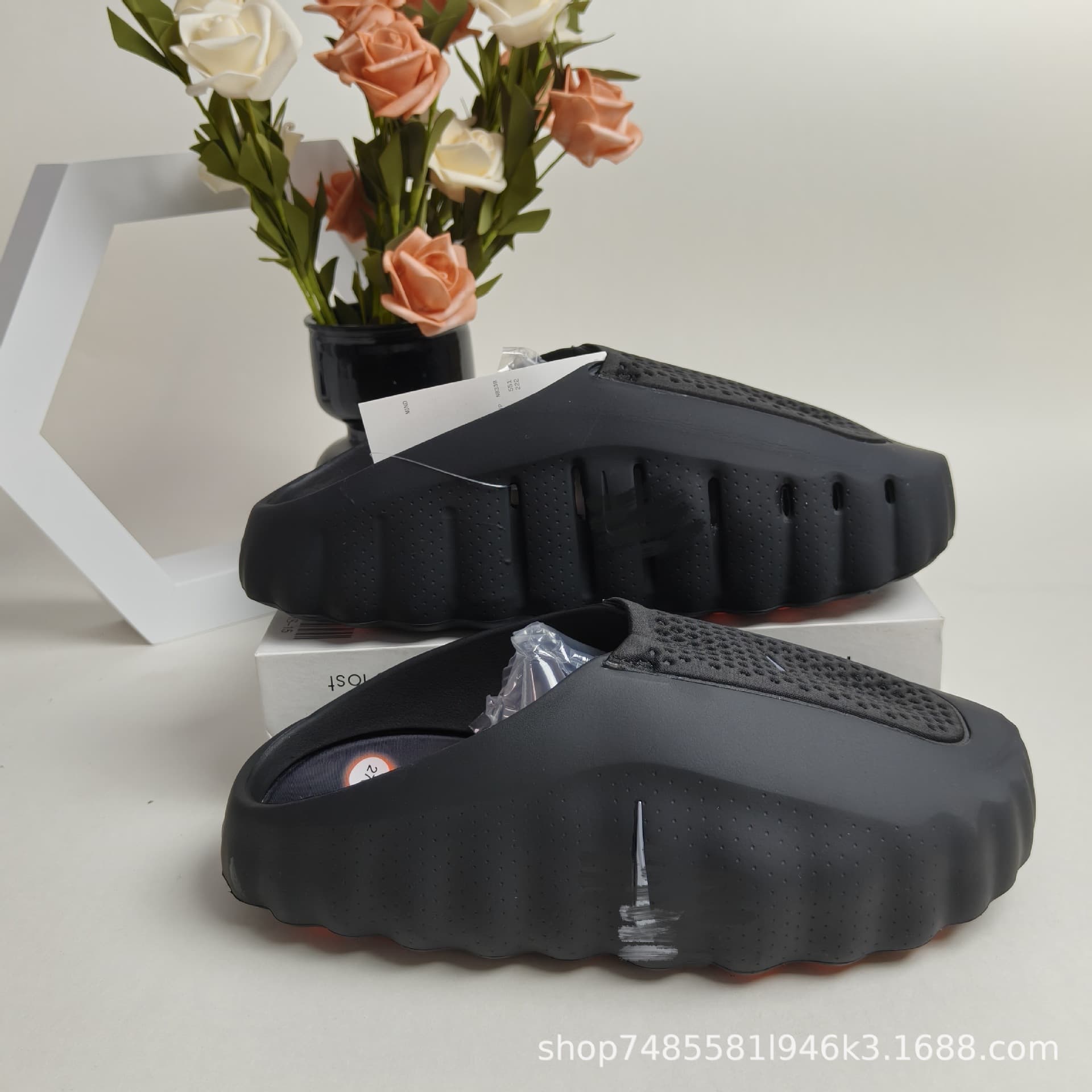 2026 New Toe-Cover Comfortable Soft Unisex Massage Sole Casual Shoes Outdoor Sports Toe-Cover Slippers Wholesale Cross-Border