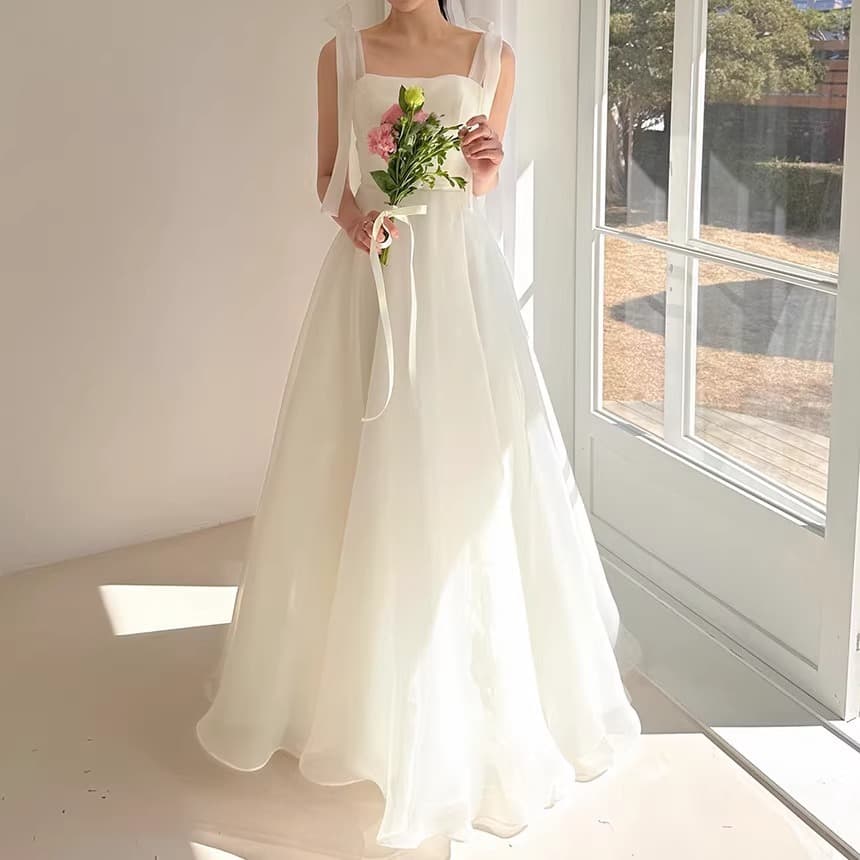 European and American Source Simple Spaghetti Strap Light Wedding Dress Bride Travel Shoot Going-Away Gown Outdoor Wedding Registration Certificate Ceremony Dress Long Skirt