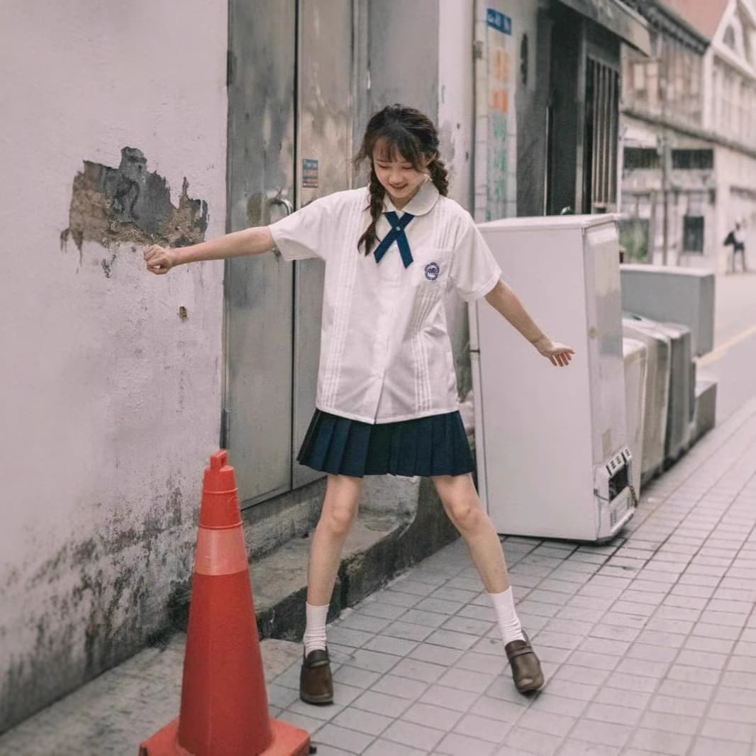 Affiliated High School uniform, JK uniform, accordion pleated short-sleeved white shirt, sports meet, college style suit, class uniform, women's graduation gown