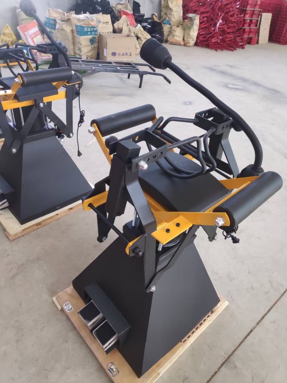 Automotive Repair Tools Foot-operated Pneumatic Tire Spreader for Tire Maintenance and Pneumatic Tire Expander