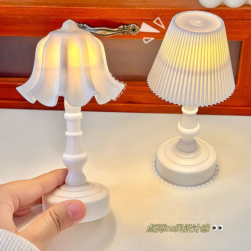 ins retro small table lamp bedroom dormitory night light decorative atmosphere lamp birthday gift for best friend desktop decoration