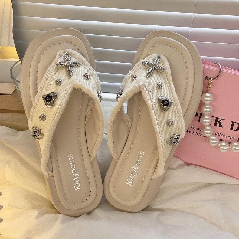 Flip-flop white thick-soled flip-flops for women 2026 new summer style outer wear versatile casual beach fashion sandals and slippers trend