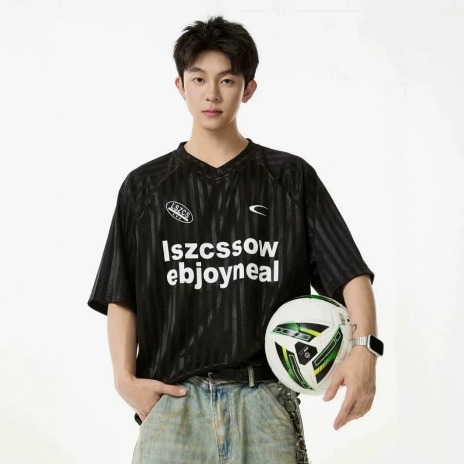 Short Sleeve Men's T-Shirt V-Neck Football Style Top Vertical Stripes Letter Print Loose Quick-Dry Two Colors Wholesale