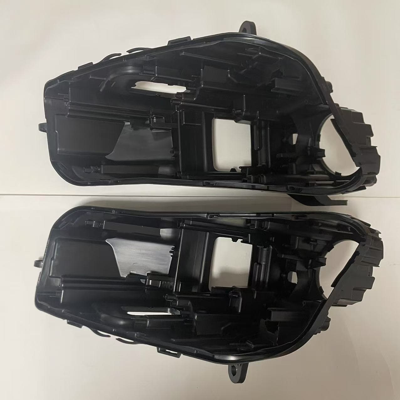 Suitable for 15-19 Mercedes-Benz W167GLE350 450 old high-end headlight base headlight rear shell plastic bottom shell