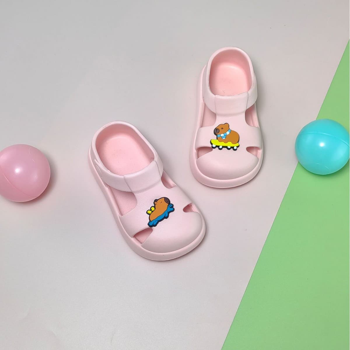 2026 New Style EVA Sandals for Boys and Girls, Fashion Solid Color Spinning Disc, Breathable, Refreshing, Cute Dog Pattern Slippers