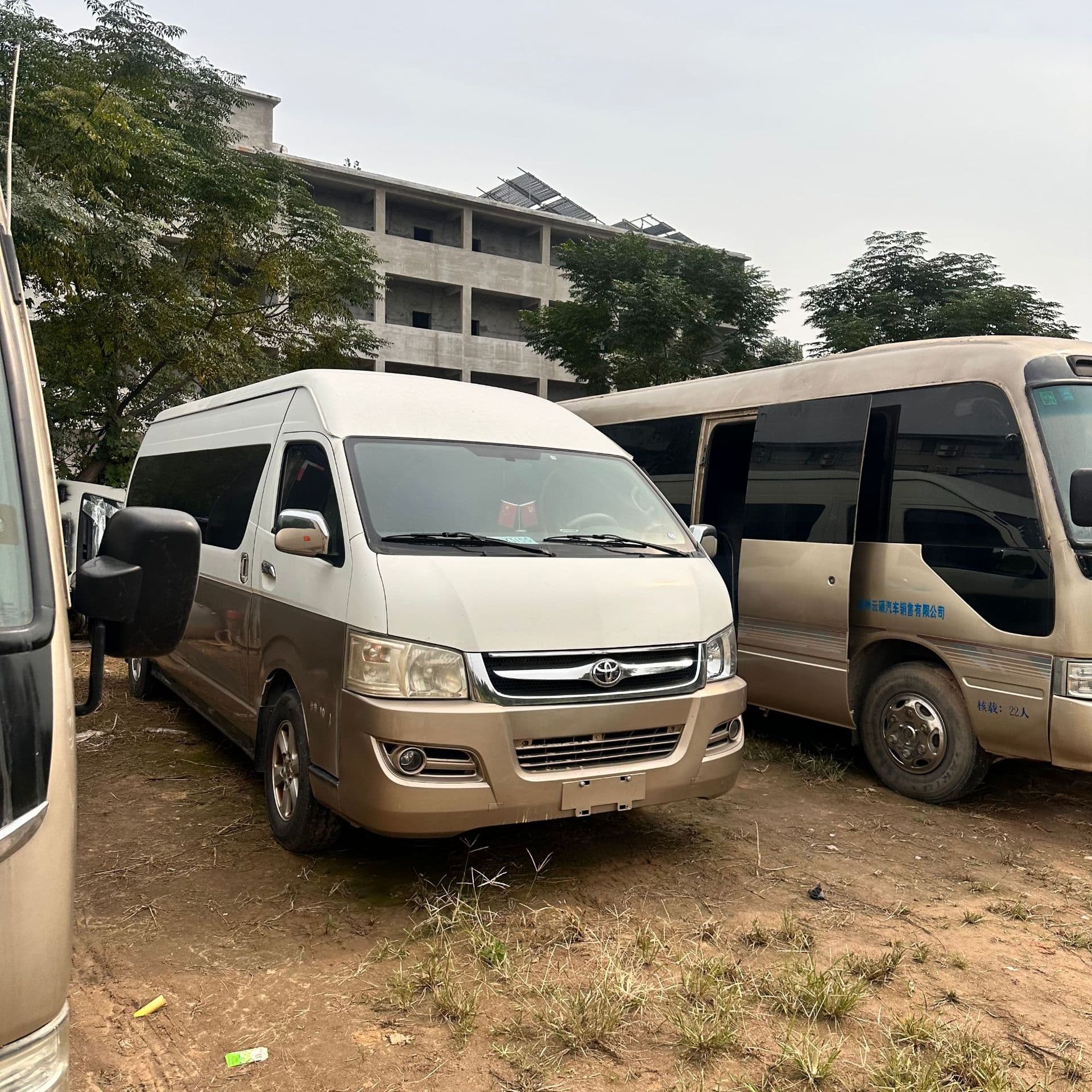 Coaster Export Used Premium Toyota Hiace Business Commuter Tourist Sightseeing Medium Bus Full Documentation