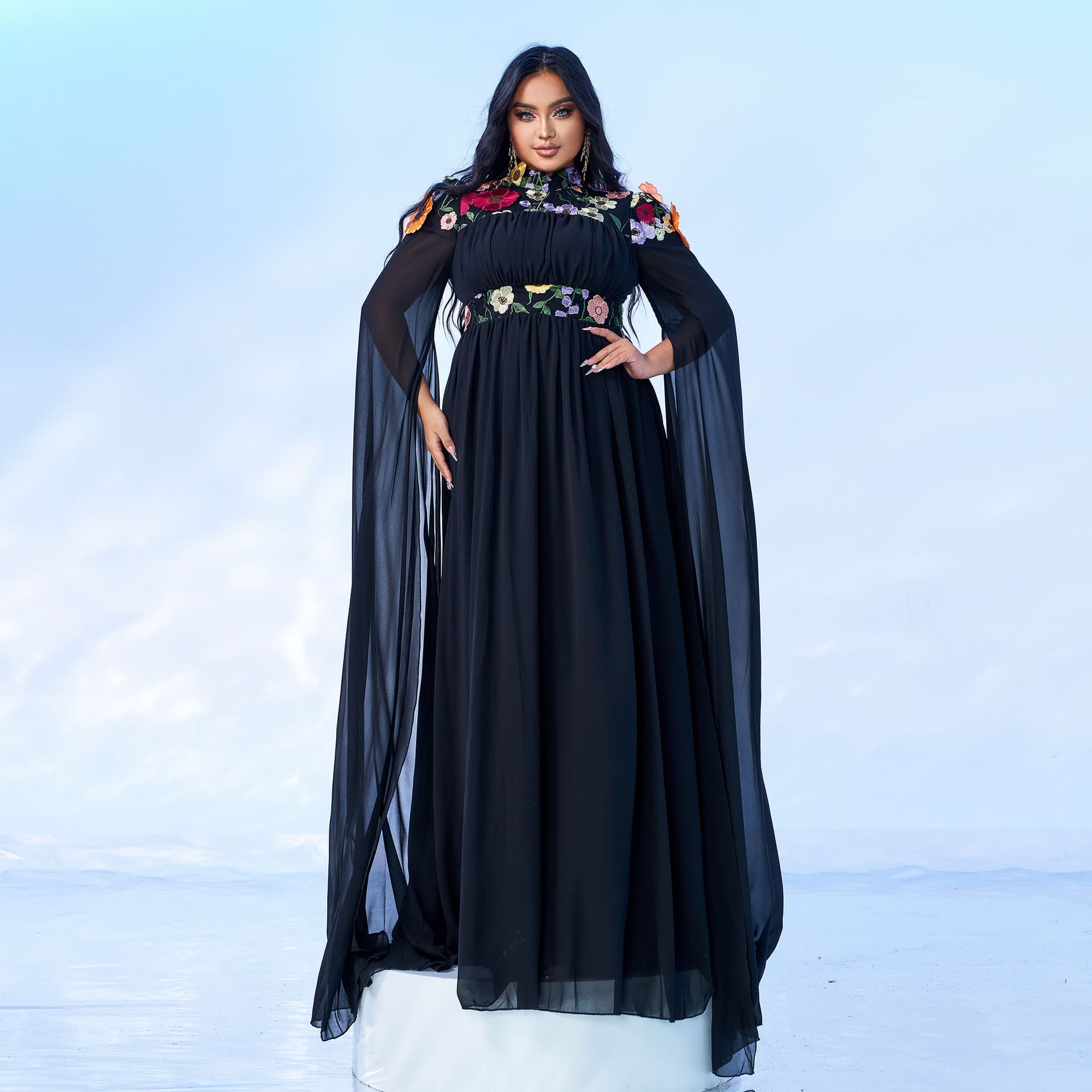 Cross-border foreign trade European and American fat mm plus size women's long sleeve round neck banquet large hem appliqué evening dress