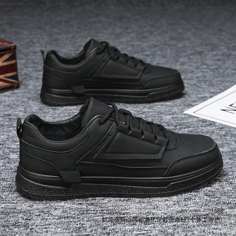 Korean Style Men's Sneakers 2026 New Model Board Shoes Summer Breathable Sports Shoes Low-Top Trendy Casual Shoes Men's Solid Color Fashion Shoes