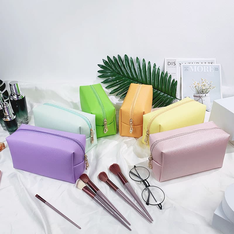 Cross-border New Dopamine Makeup Clutch, Large Capacity High-End Toiletry Bag, Portable Stylish Square Pouch