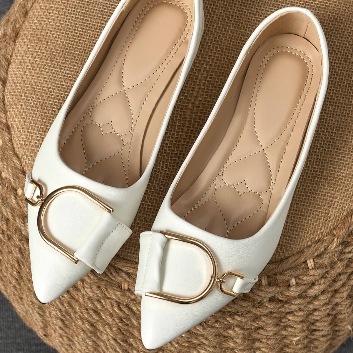 Cross-border Fashion Pointed Toe Metal Buckle Summer Women 2026 New Style Elegant Versatile Shallow Mouth Soft Sole Flat Shoes