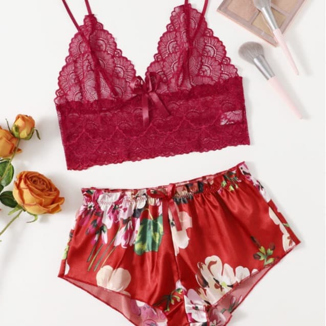 Summer V-Neck Sexy Lace Lingerie Set with Triangle Panties, Slimming Seamless Design, European and American Style