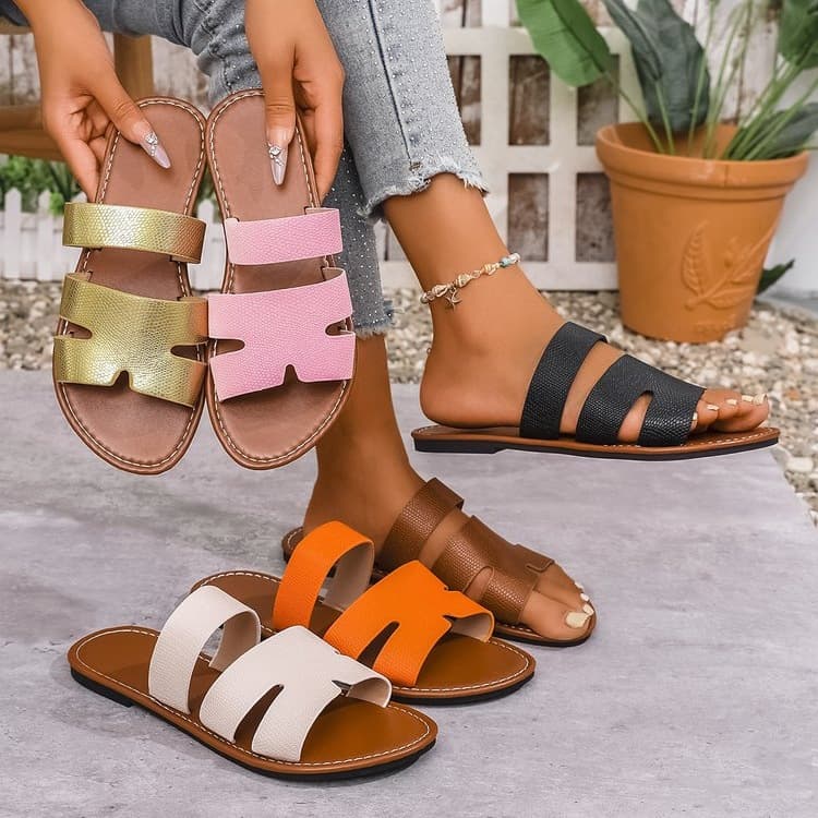 Flat-soled women's one-strap sandals 2025 large size summer new round toe flat-soled slip-on sandals