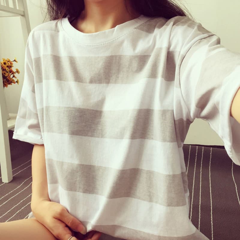 Short Sleeve T-Shirt Women's Top 2025 New Summer Korean Striped Loose Fit Clothing Wholesale Drop Shipping