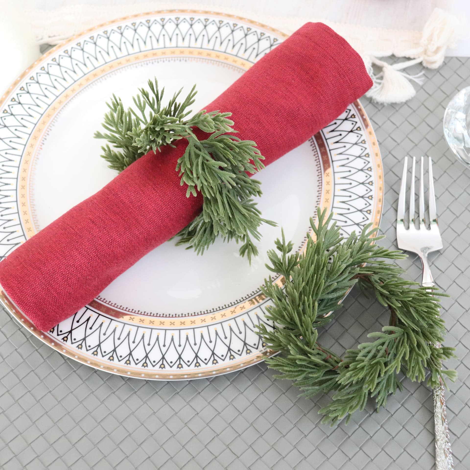 25 Pine Cones Pine Needles PE Soft Mini Christmas Candle Ring, Hotel Christmas Napkin Ring Home Decor Cross-border