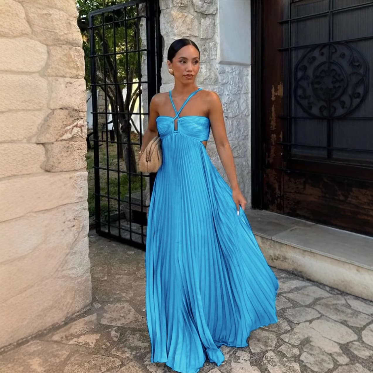 Travel and vacation beach halter neck summer women's European and American solid color coat tube top pleated sleeveless dress