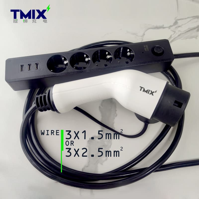 New energy vehicle TYPE2 gun head output discharge gun