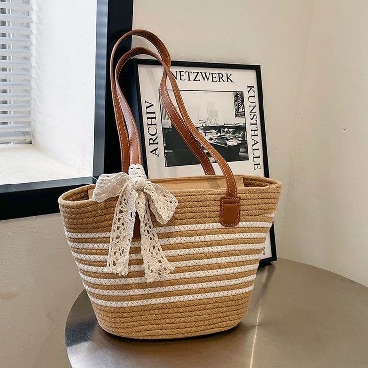 Popular fashionable woven bags for women, fashionable bucket bags, small hand-held square bags, colorful and stylish crossbody bags collection