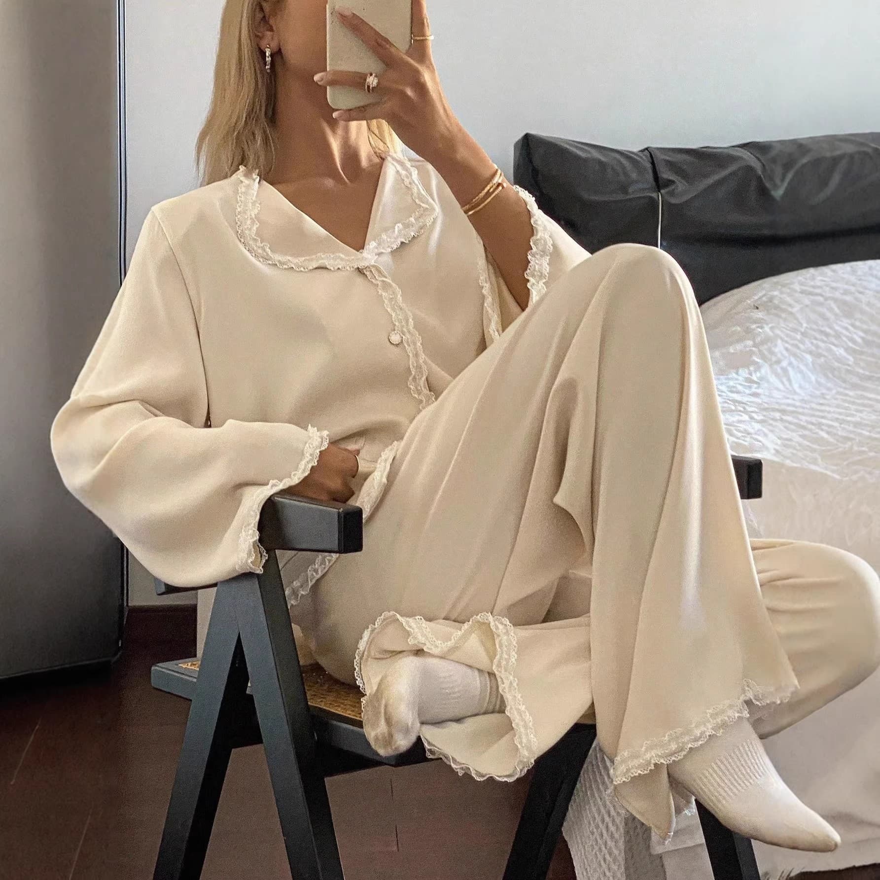 New Light Luxury Elegant Style Cream White Satin Lace Trim Pajama Set Loose Notch Collar Long Sleeve Wide Leg Loungewear