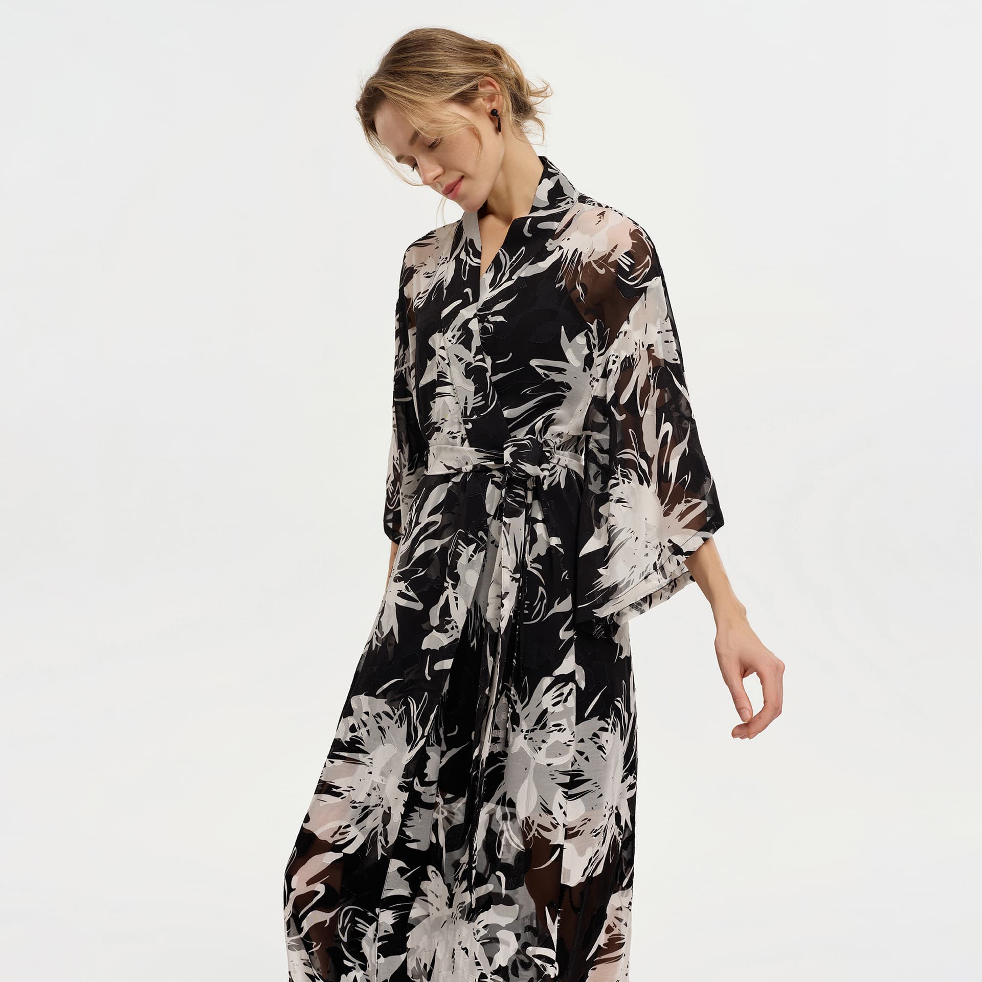 Cross-border nightgown women's mid-length black and white slimming printed dressing gown foreign trade export women's pajamas bathrobe