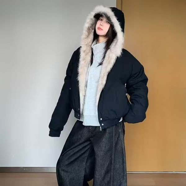 American retro style mountain-carved fur collar women's winter thickened hooded cotton coat with a stylish design, short cotton-padded jacket.