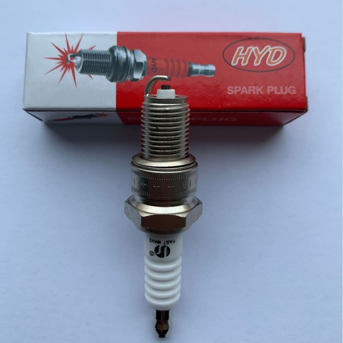 Chongqing Xinbat Brand Generator Parts Spark Plug / Engine. Gasoline Engine Parts T7Tc