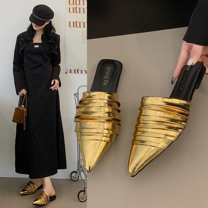 French Pointed Toe Silver Pleated Soft Flat Half Slippers for Women, 2026 Spring New Style Casual Mules