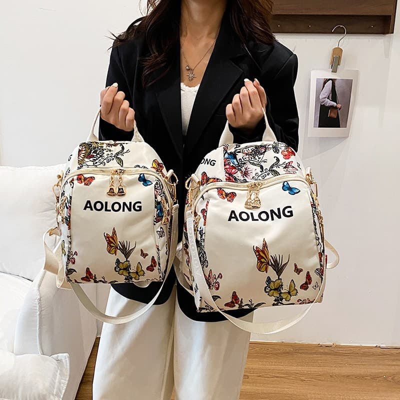Large Capacity Stylish Travel Backpack for Women 2025 New Fashion Lightweight High Appearance Female Backpack