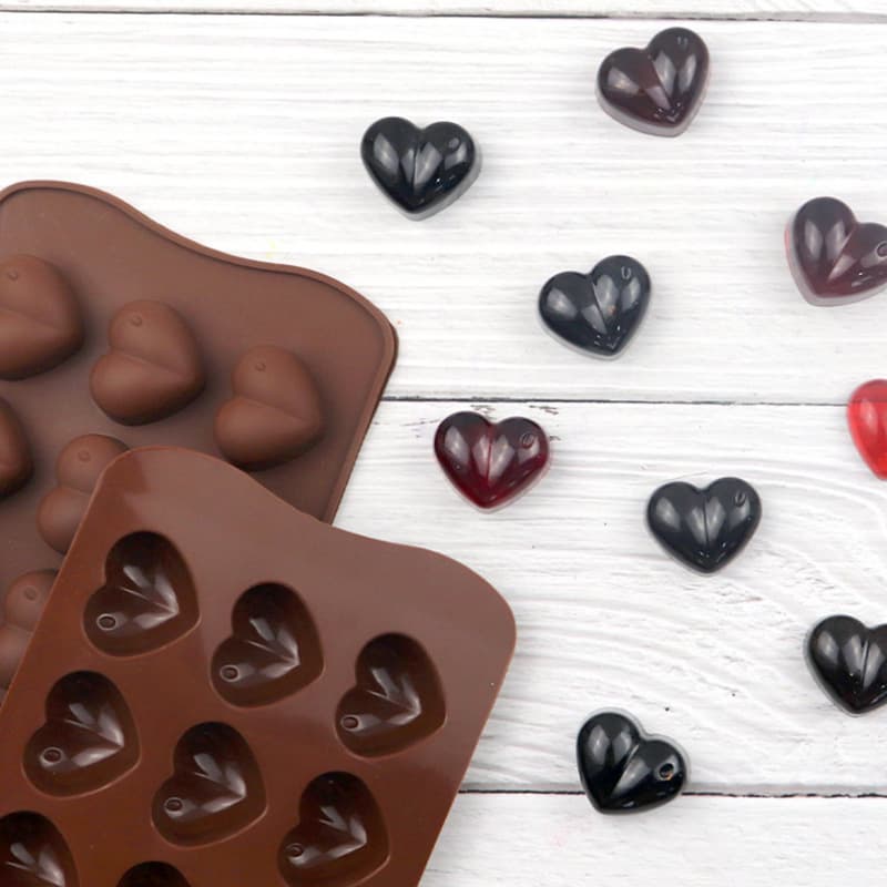Xingka Wholesale Silicone Heart Chocolate Mold 15-Cavity Love Cake Mold Ice Cube Tray DIY Baking Mold with Raindrop