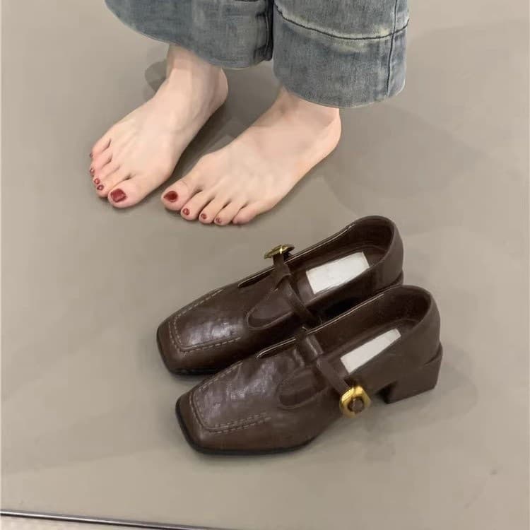 French retro square toe thick heel single shoes for women spring and autumn new evening style Korean version fairy high heels Mary Jane small leather shoes