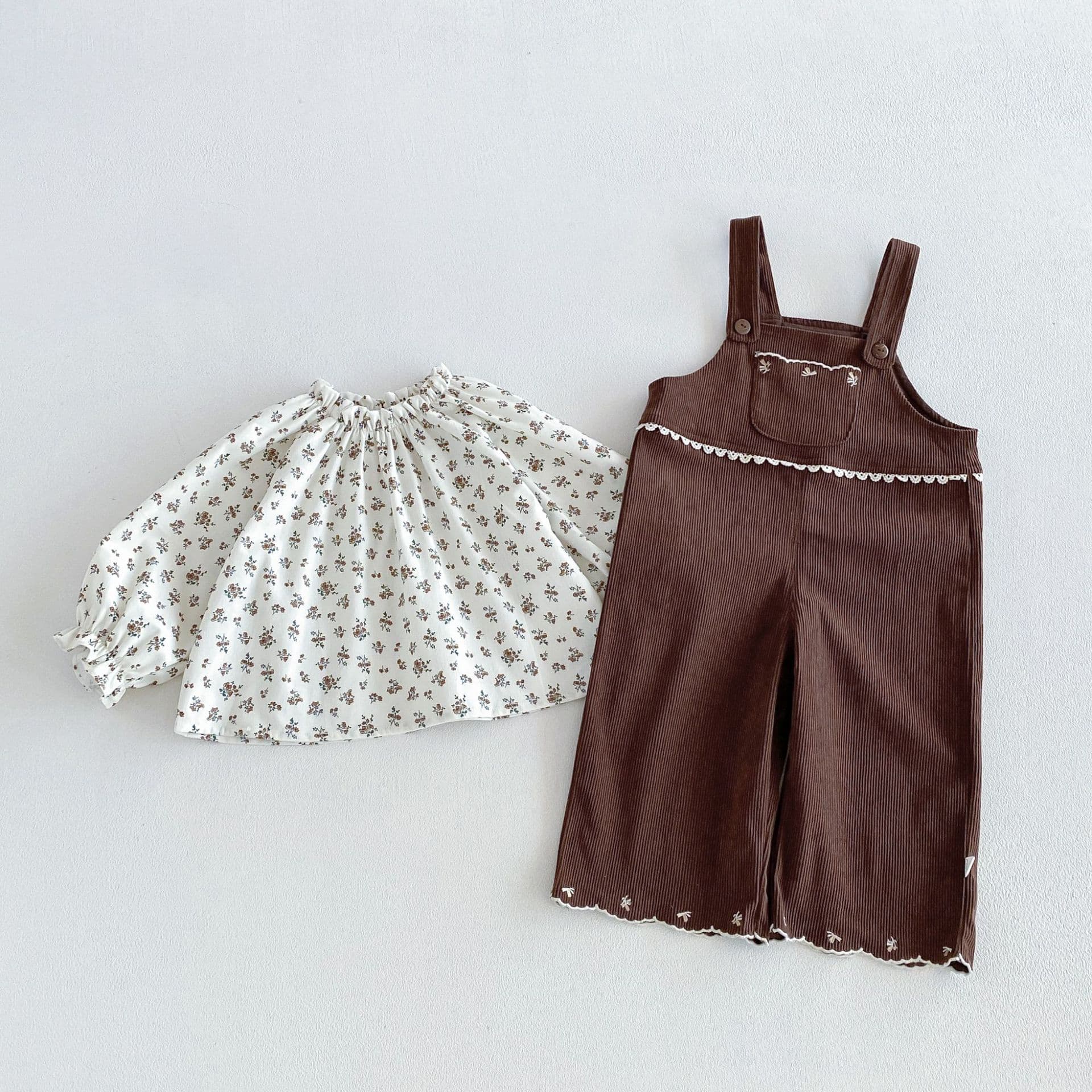 Girls textured doll shirt 2026 new baby girl solid color jacquard shirt children's overalls zqy6250