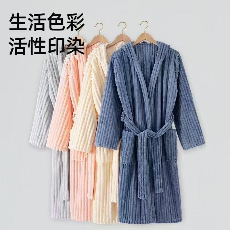 Autumn/Winter Long-Sleeve Hooded Bathrobe with Tie Belt, Soft, Comfortable, Quick-Dry, Thick and Absorbent, Unisex, Essential for Bathing and Home Wear