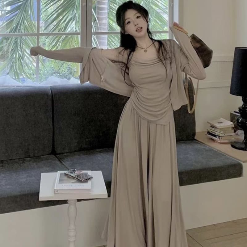 New spring and summer suit cardigan, lazy style, slimming and flesh-covering cardigan suspender + casual skirt