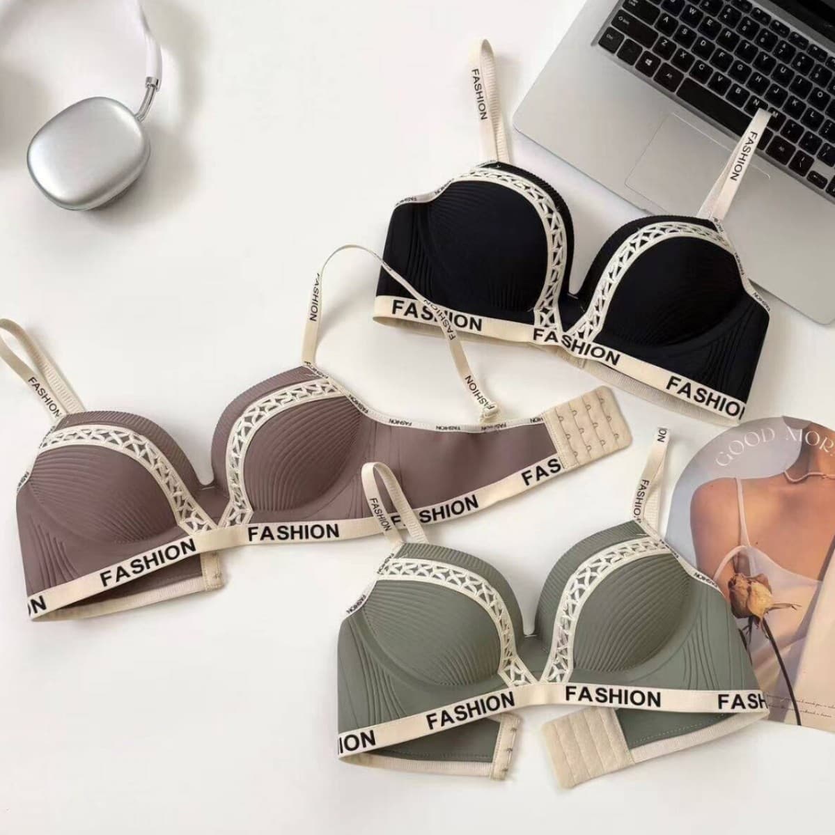 Women's Lifting Bra, Push-Up for Small Bust, Comic Bust Look, Wire-Free, Anti-Sagging, Side Coverage, Letter Strap Bra Cup