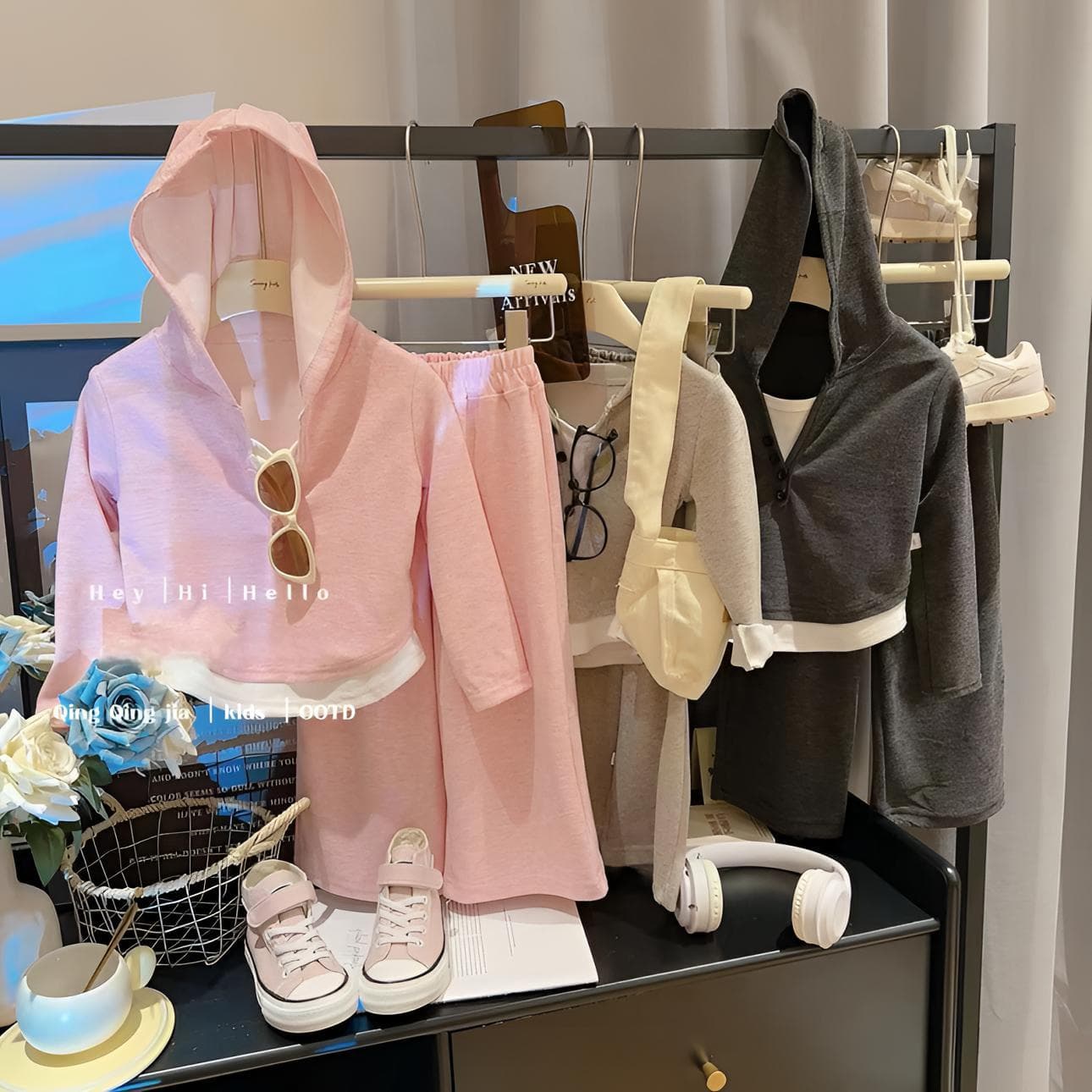 Mousse Fleece Two-Piece Hooded Top Set with Wide-Leg Pants for Kids, Autumn Korean Style Children's Outfit