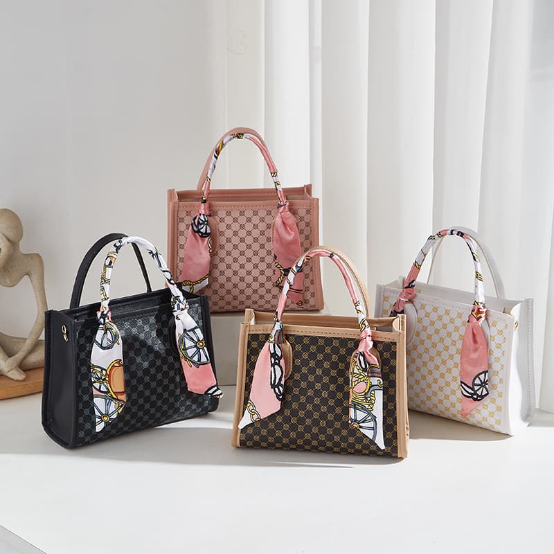 Printed Handbag 2026 New Style Factory Direct Women's Bag Monogram Dot Minimalist Shoulder Bag Crossbody Bag Versatile