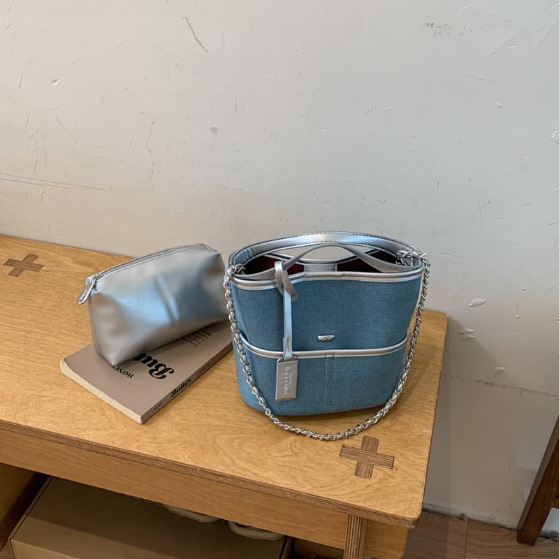 Popular small bags for women 2026 spring new fashion versatile crossbody bag foreign style denim shoulder tote bucket bag