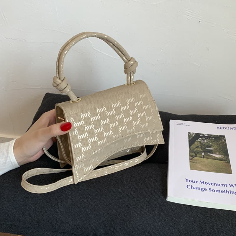 Classic Hot-Selling New Women's Bag, Simple and Versatile, Fashionable Crossbody Bag for Commuting, Plaid Handbag Crossbody Bag